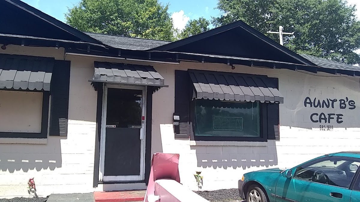 Aunt B's Cafe-4